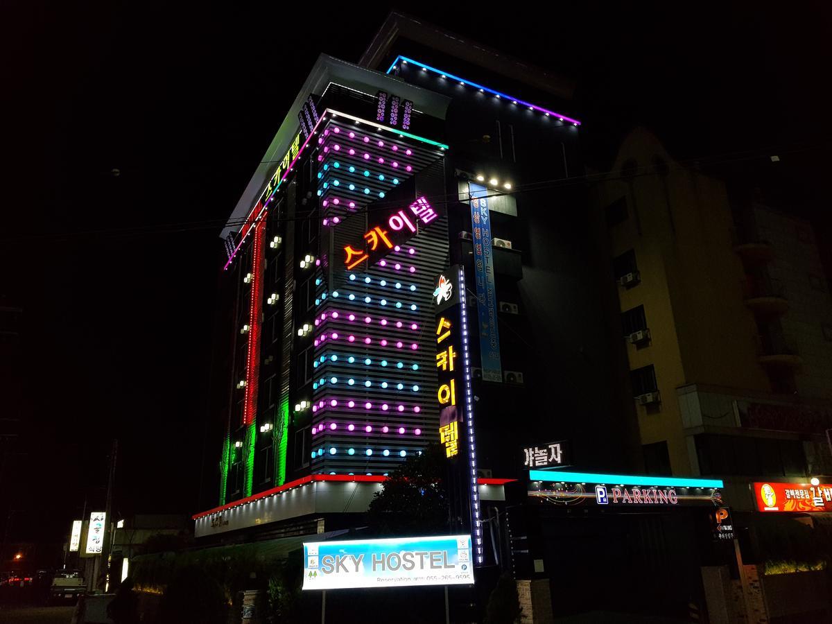 Sky Hotel Changwon Exterior foto